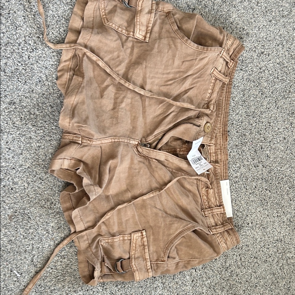 BNWT American Eagle Outfitters Brown Cargo Shorts